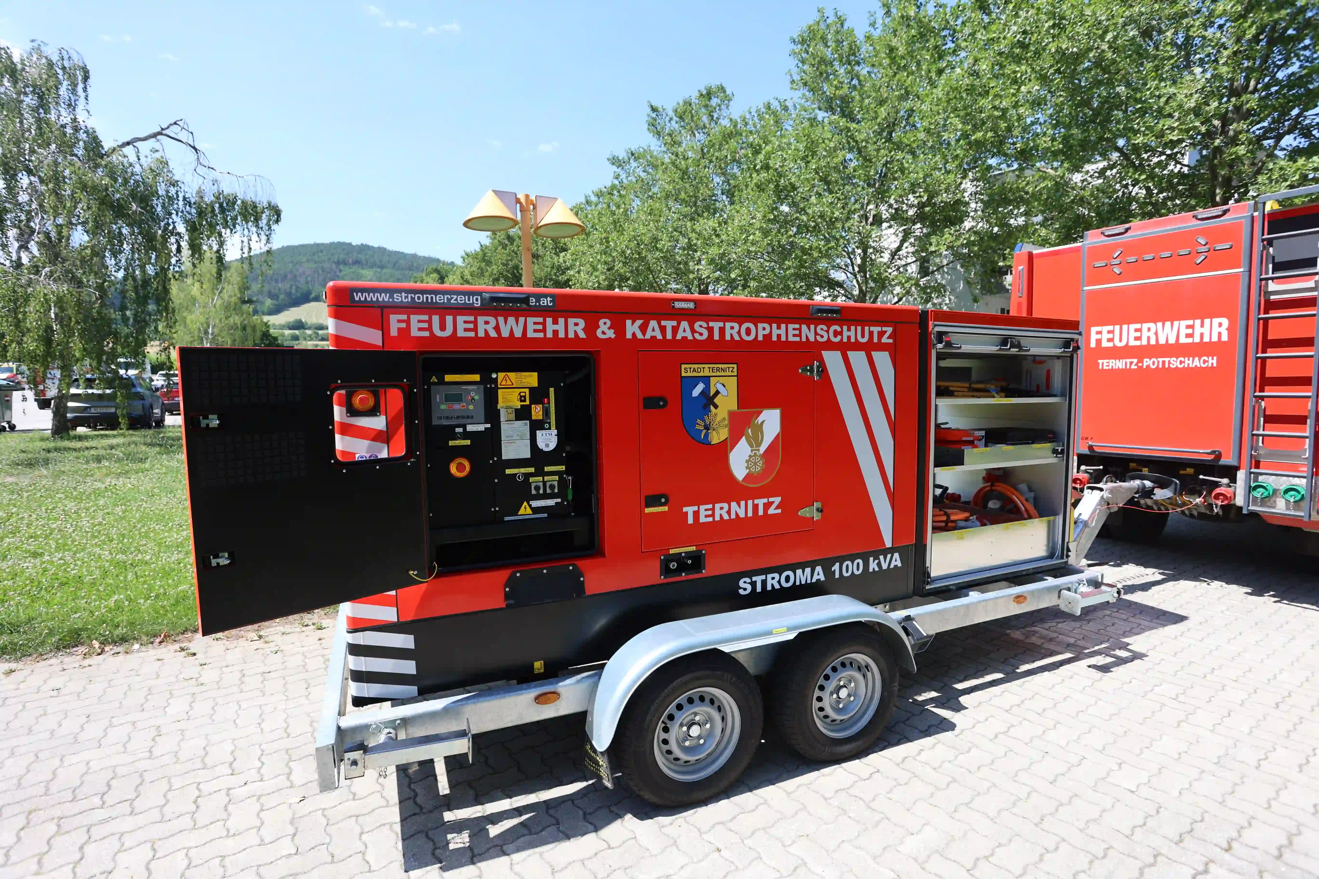 Rolladen und Feuerlöscher - mobiles Aggregat